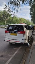 Toyota Innova rear view